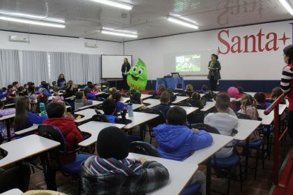 Revista Servioeste Sade e Meio Ambiente A ação fez parte da II Semana do Meio Ambiente do Grupo Servioeste, como encerramento das atividades alusivas à data. “Trabalhamos com meio ambiente, lidamos com resíduos...